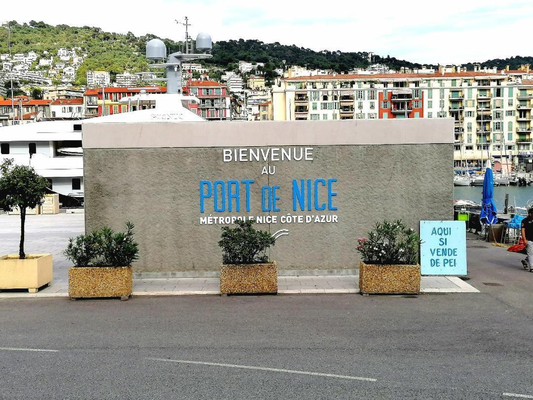 Appartement Atypique Studio Port De Nice
